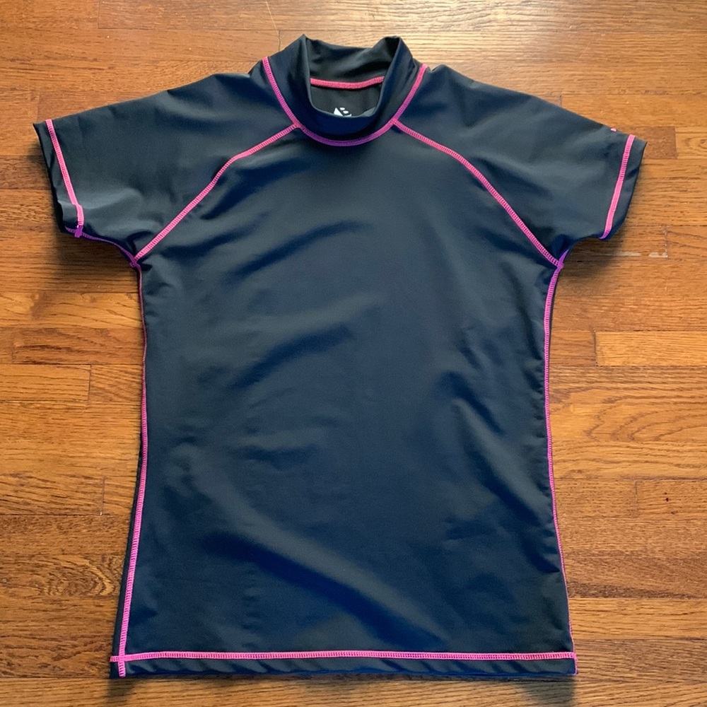 Burnside Women’s Rashguard Black Size XL